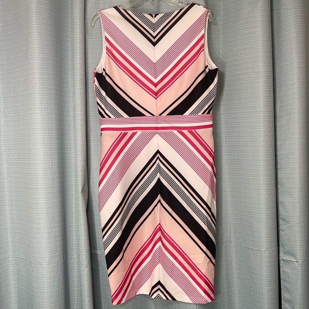 Multi colored New York & Company dress(stretch) mini dress. Size: Large